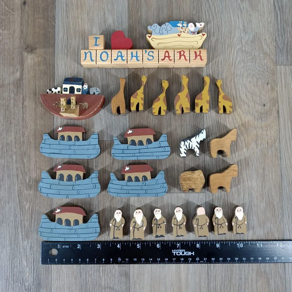 Handcrafted Wooden Noah's Ark Shelf Sitting Decor Set with Animals and Figures‎